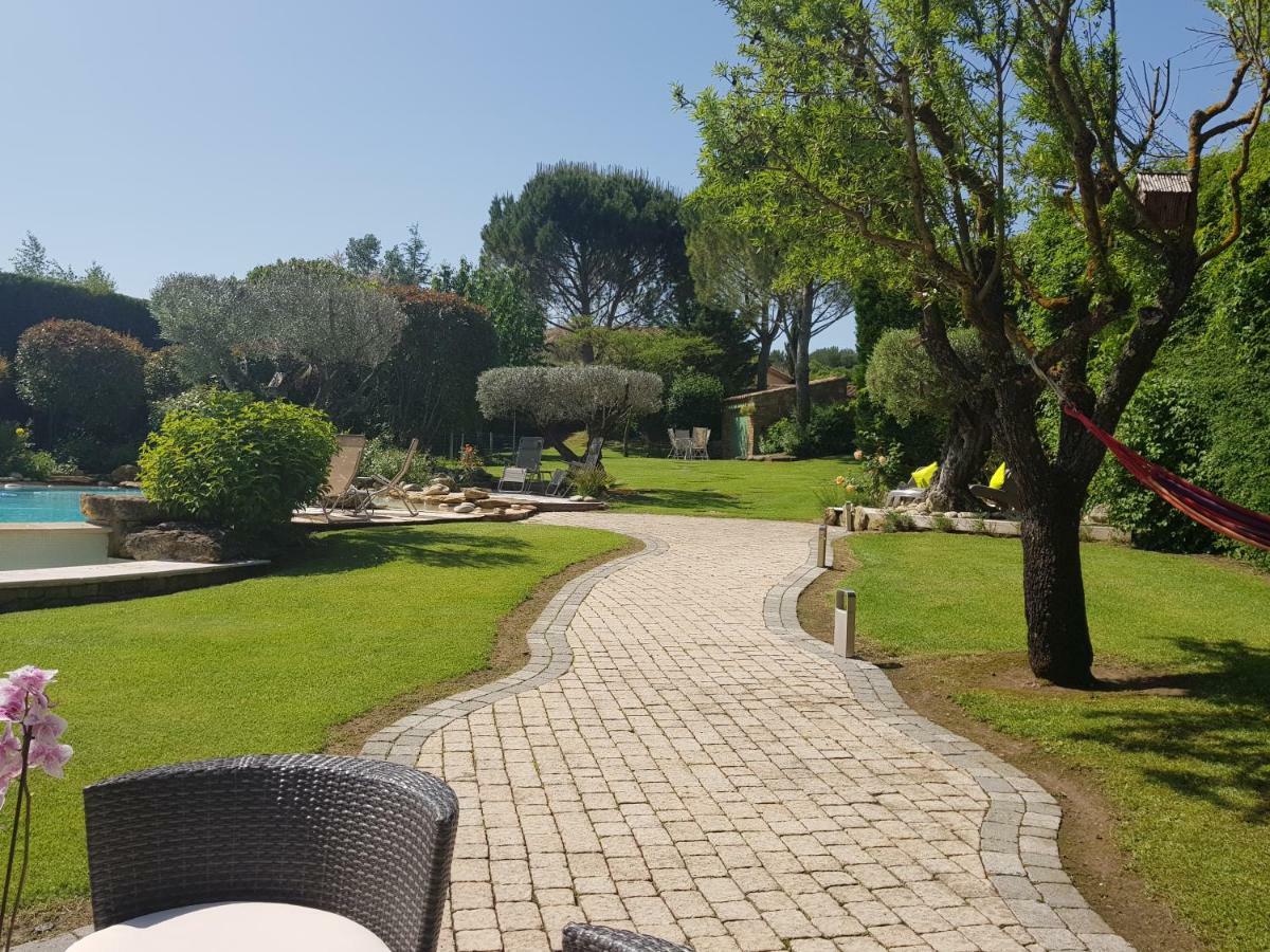 Appartamento Au pays de Cézanne Picasso Aix-en-Provence Esterno foto
